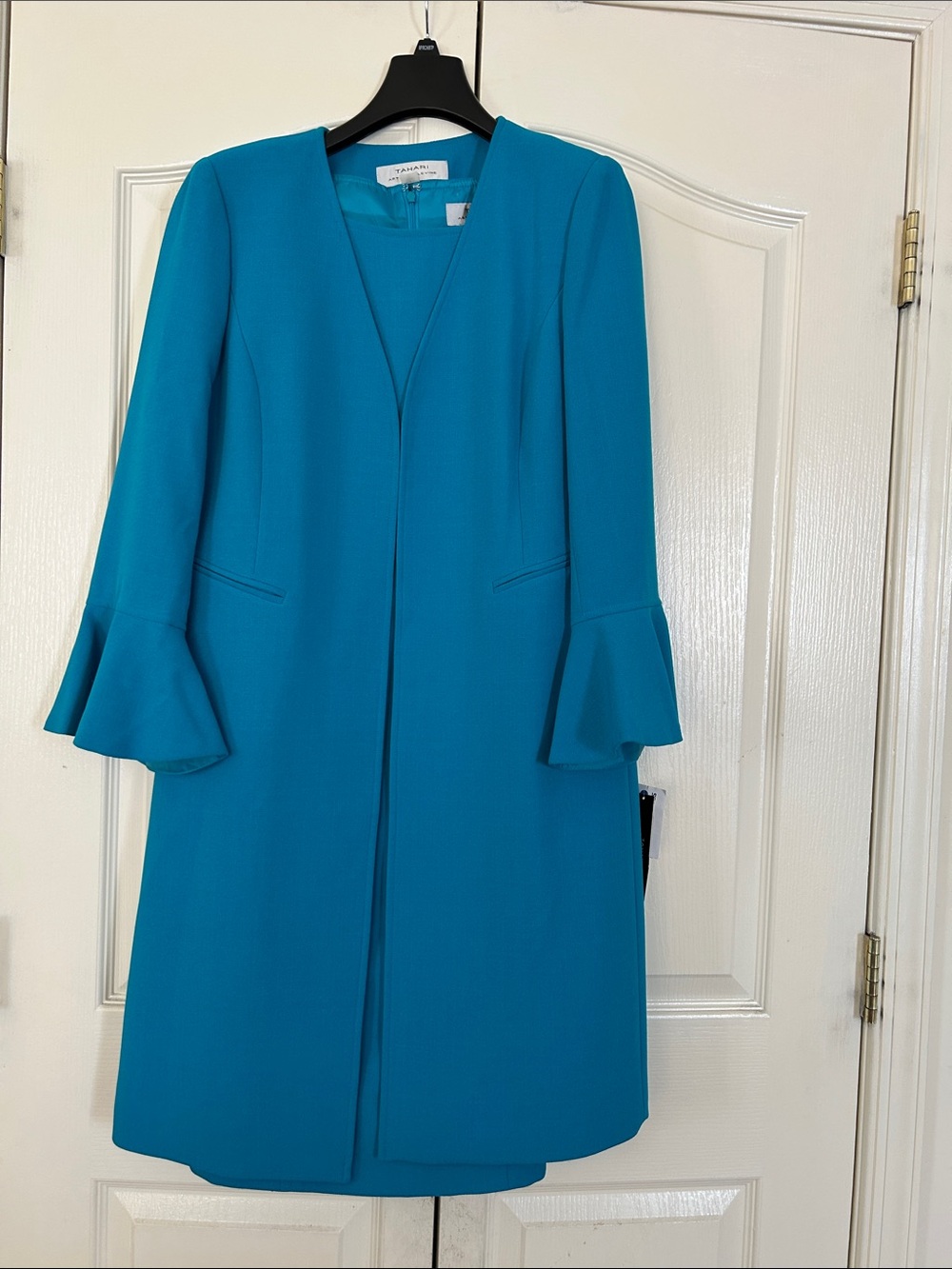 Tahari ASL Vibrant Teal Long Sleeve Ruffle Cuff Dress